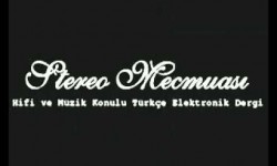 Aydın Eroğlu ve kızı Deniz, Radyo 1′de yayınlanan Deniz Dünyası programında, Stereo Mecmuası’ndaki bölümünü tanıtıyor. Benzer YazılarStereo Mecmuasının ÖyküsüStereo Mecmuası TRT VideosuStereo Mecmuası TRT Macerası