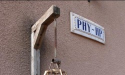 PHY HP’den Bernard Salabert Bölüm I Bu yazının orijinali 6Moons web sitesi tarafından bu linkte yayınlanmıştır. Tüm yazılar ve resimler 6Moons veya yazıda bahsi geçen firma veya kişilere aittir. Bu yazının Türkçe çevirisi için gerekli izinler alınarak Stereo Mecmuası okuyucularına sunulmuştur. Yazıyla ilgili tüm görüş, öneriler ve düşünceleri 6Moons sitesinde bulunan linkler vasıtası ile kendilerine iletebilirsiniz....
