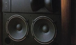 JBL 4435 JBL 4435 hoparlör. Üretim tarihi 1980′li yıllar. 2 yollu hoparlörün ağırlığı yaklaşık 114kg Benzer YazılarPlak Var, Pikap Var, Güzel Var, Daha Ne Olsun 1Tintin ve Makara TeypAiwa TP-1009Tüp Yenileyici