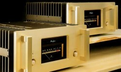 Accuphase A-100 Accuphase A-100 güç amplifikatörü. Üretim tarihi, 1991. Amplifikatör Kanal başı 100 watt güç üretebiliyor. Ağırlık ise 57kg Benzer YazılarStrathclyde STD305M. Resim 3PYE ReklamıMcIntosh MC7270Edison Phonograph 4