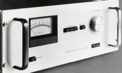 Accuphase M-60 Accuphase M-60 güç amplifikatörü. Üretim tarihi, 1975. Amplifikatör Kanal başı 300 watt güç üretebiliyor. Ağırlık ise 27kg Benzer YazılarPerşembe Pazarı: Dual 1235 PikapHaftanın Güzeli Megan FoxPhilips 1975 Sayfa 9Westinghouse Duo