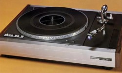 Micro Seiki MR-622 Japon üretici Micro Seiki’den MR-622 modeli. Üretim yılı 1973 Benzer YazılarHaftanın Güzeli 19 Kasım 2010Alex Varanese IllustrasyonlarıQuad Reklam 1972Panasonic SU-V900
