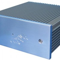 JR Transrotor Phono II Phonostage Uzun zamandır Alman pikap üreticisi Transrotor’un ürün gamında yer alan tek pikap pre-amplisi olan Phono II hakkında bir şeyler yazmak gerekir diye düşünmekteydim. Sistemimde daha önce hakkında kapsamlı bir yazı yazdığım Transrotor Cellino pikap kullanmaktayım. Pikap Pioneer A-757 entegre amplifikatöre bağlı. Pioneer amplifikatör üstünde MM ve MC pikap kafalarını destekleyen...