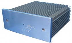 Uzun zamandır Alman pikap üreticisi Transrotor’un ürün gamında yer alan tek pikap pre-amplisi olan Phono II hakkında bir şeyler yazmak gerekir diye düşünmekteydim. Sistemimde daha önce hakkında kapsamlı bir yazı yazdığım Transrotor Cellino pikap kullanmaktayım. Pikap Pioneer A-757 entegre amplifikatöre bağlı. Pioneer amplifikatör üstünde MM ve MC pikap kafalarını destekleyen...