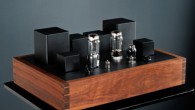 OMA Black Knight Arada sırada web sitemizde yer verdiğimiz Oswalds Mill Audio yeni amplifikatörünü duyurdu. İlginç horn hoparlörleri ile tanıdığımız firma aslında bir nevi butik bir üretici. OMA’nın yeni amplifikatörünün ismi Black Knight. 807 koldu iletişim tüplerini triyod modda kullanan ürün firmanın ürün kataloğundaki ilk push/pull amplifikatör olarak dikkat çekiyor. 10W güç üretebilen...